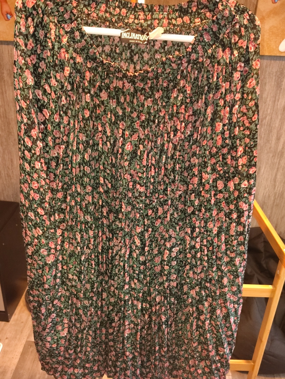 Green Floral Pleated Maxi Skirt with Pink Rose Print